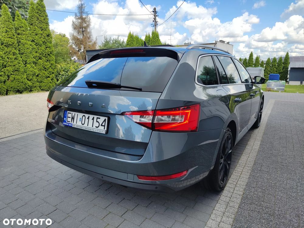 Skoda Superb 2.0 TDI DSG Style - 10