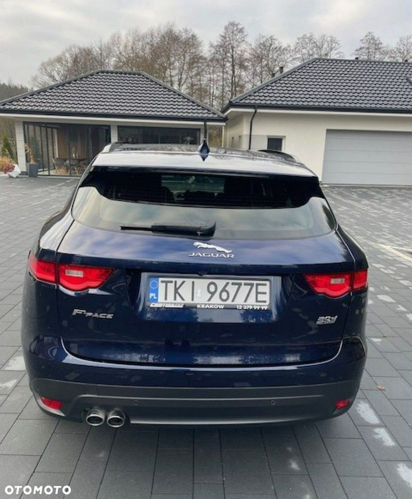 Jaguar F-Pace - 19