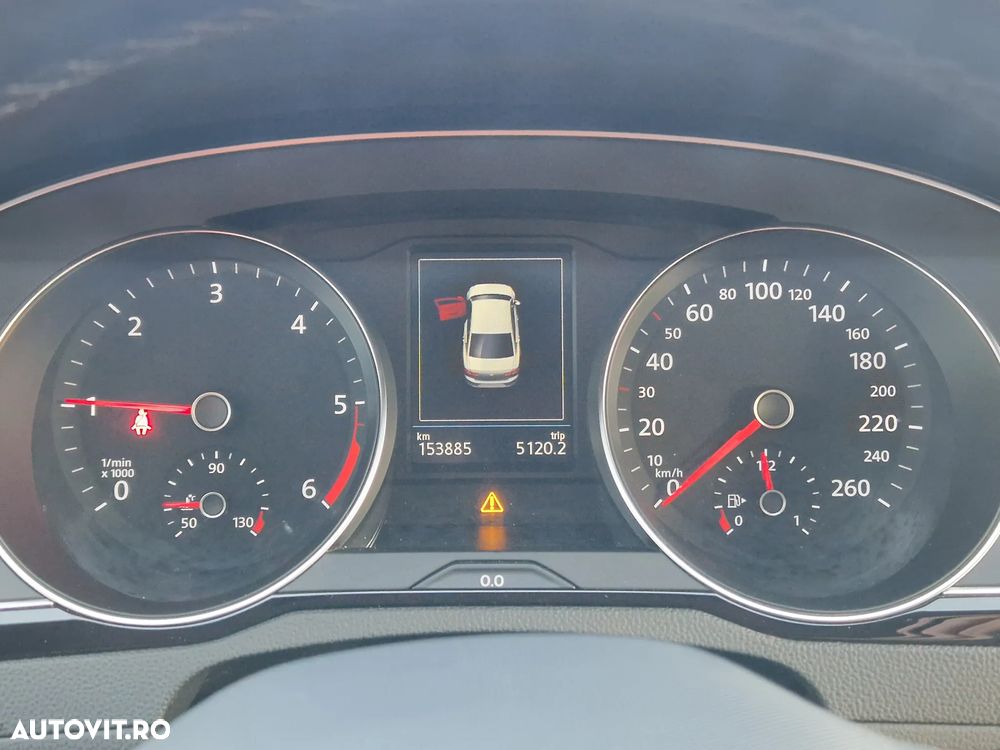 Volkswagen Passat 2.0 TDI DSG Highline - 9