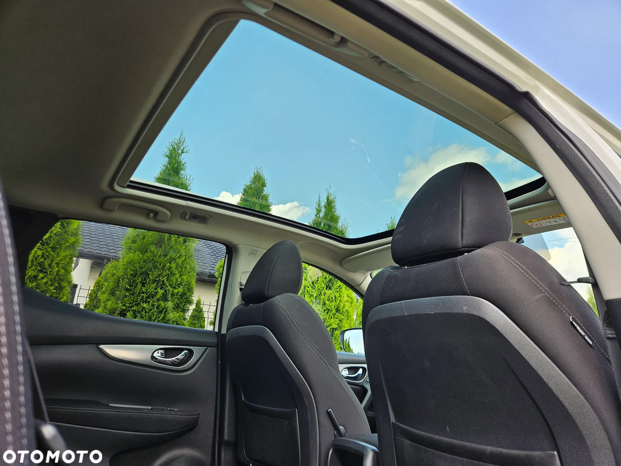 Nissan Qashqai 1.6 dCi Xtronic TEKNA - 9