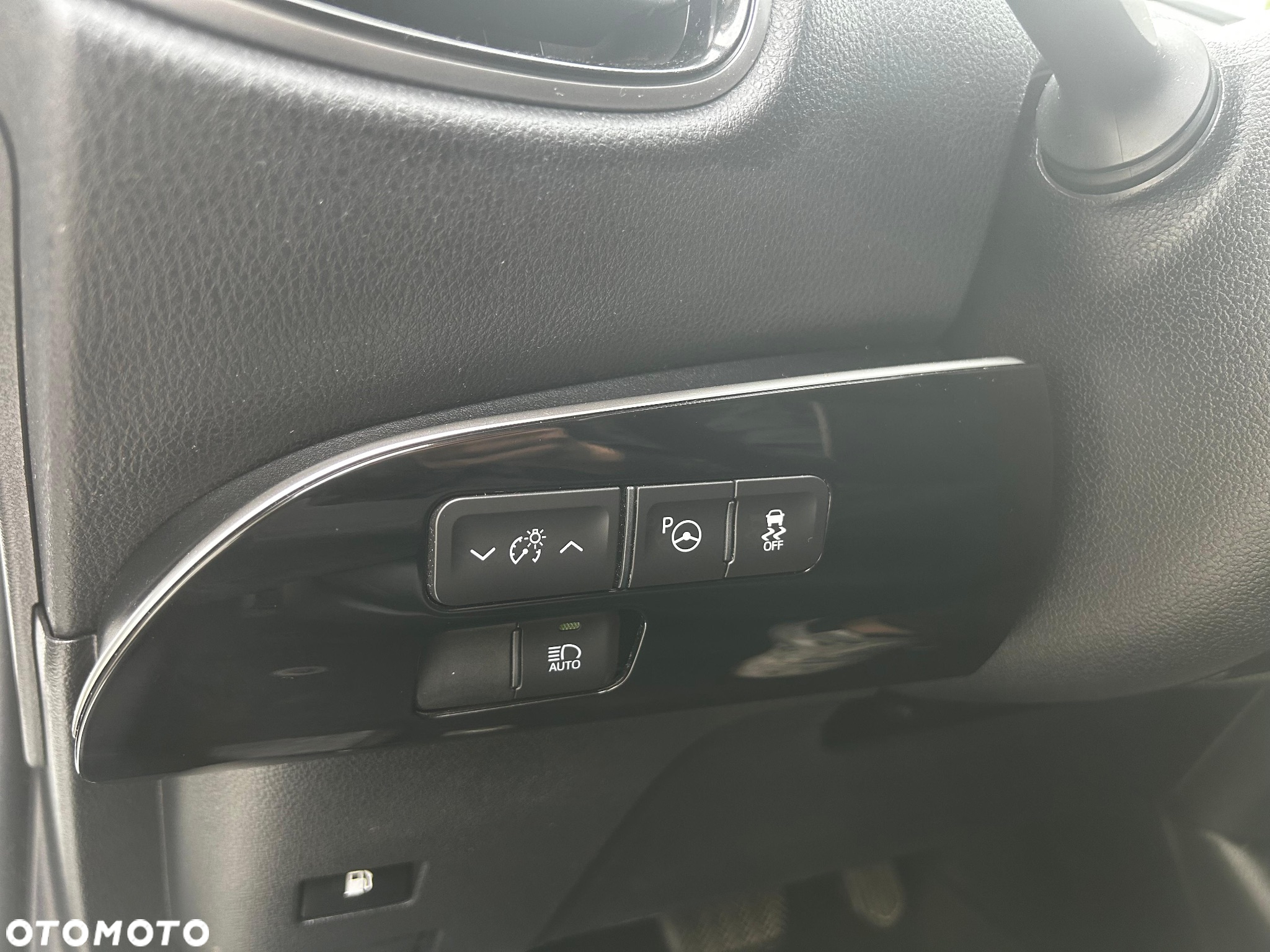 Toyota Prius - 13