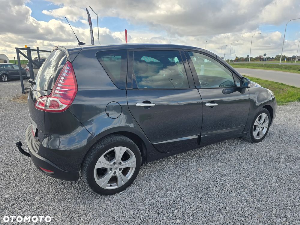 Renault Scenic 2.0 16V 140 CVT Dynamique - 10