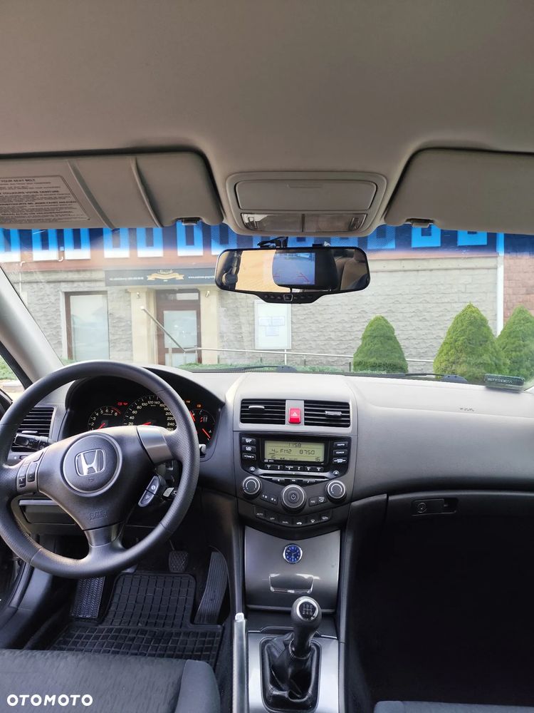 Honda Accord 2.0 Comfort - 17