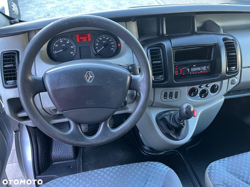 Renault Trafic - 17