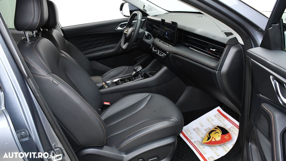 MG HS 1.5 T-GDi 7DCT Exclusive - 10