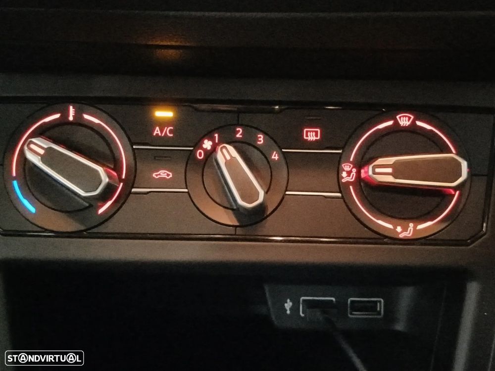 VW Polo 1.0 TSI Confortline - 24