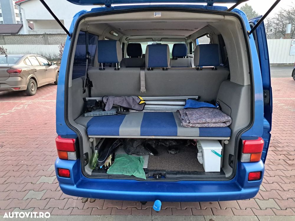 Volkswagen Multivan - 11