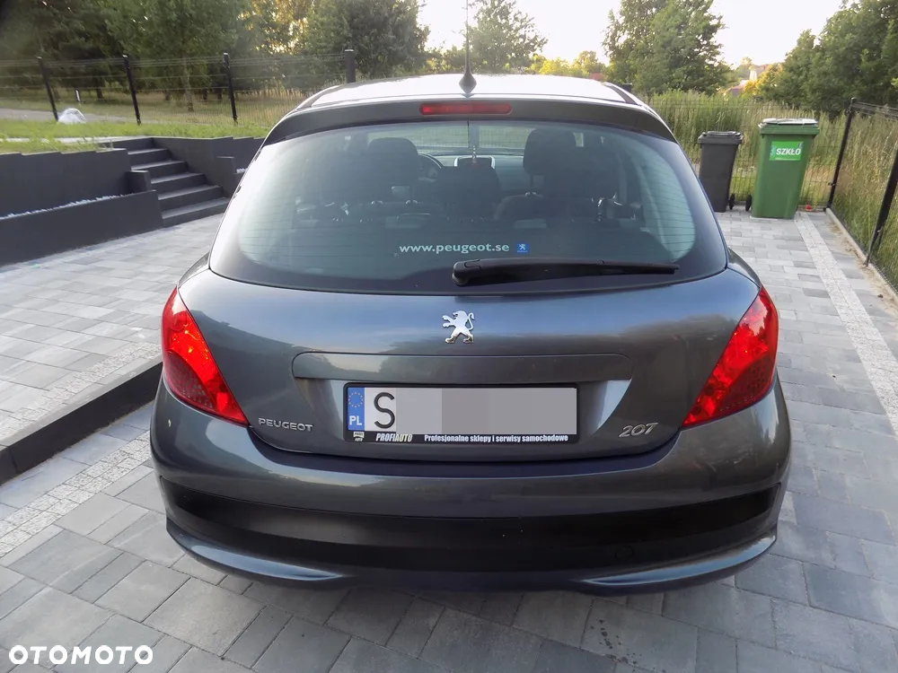 Peugeot 207 1.4 16V Trendy - 10