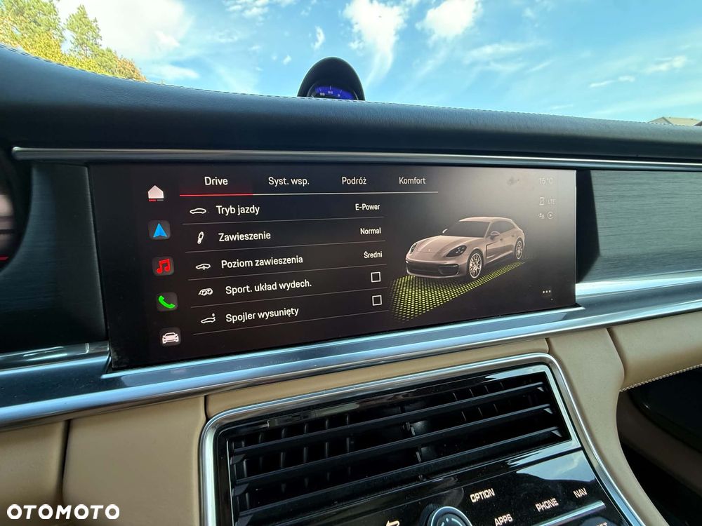 Porsche Panamera 4 Platinum Edition - 10