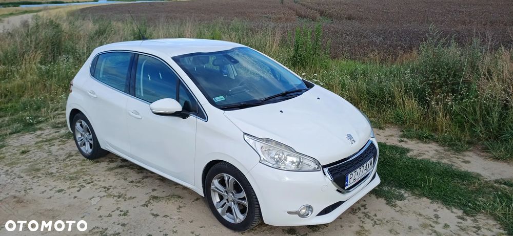 Peugeot 208 82 VTI Allure - 19