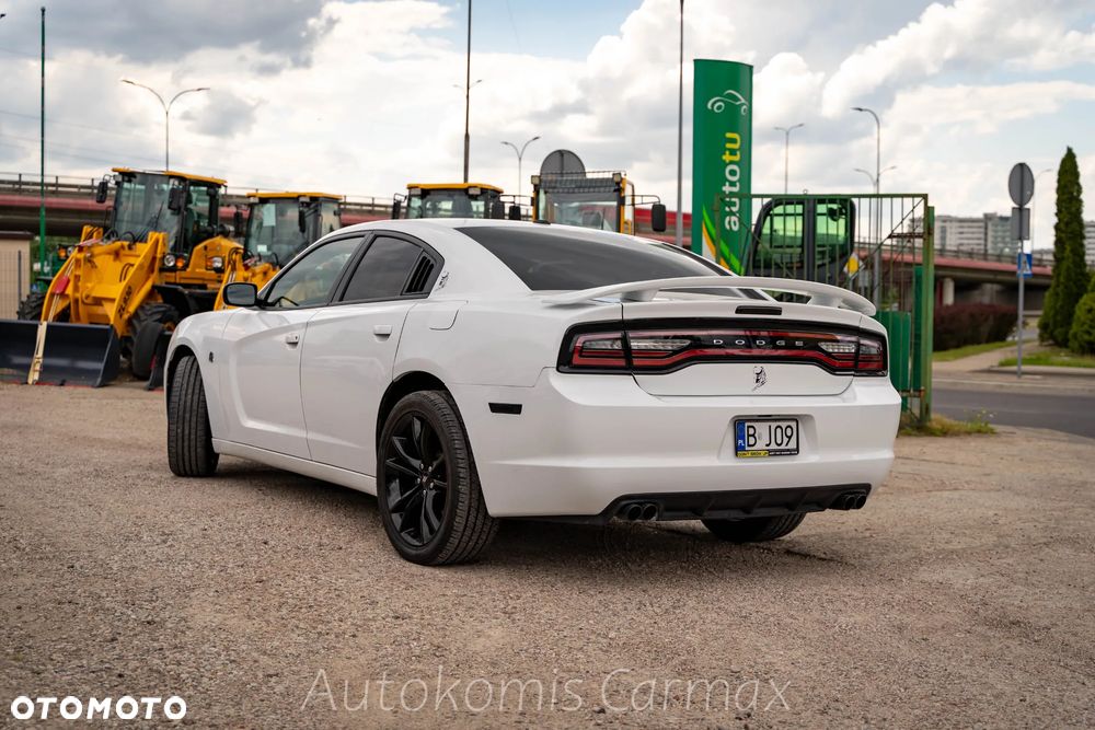 Dodge Charger - 10