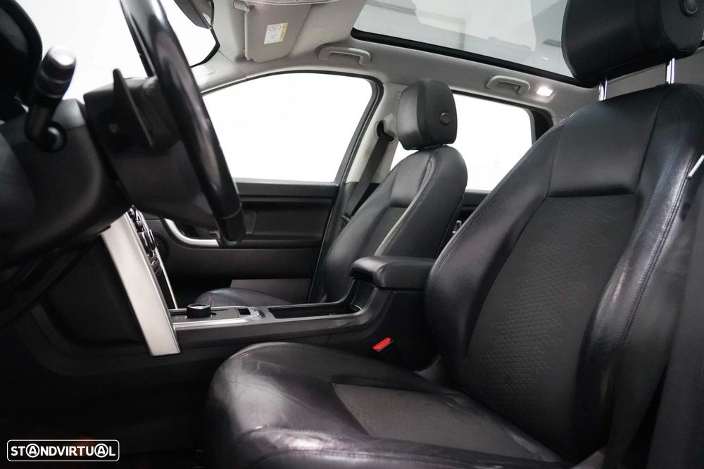 Land Rover Discovery Sport 2.0 TD4 SE Auto - 6