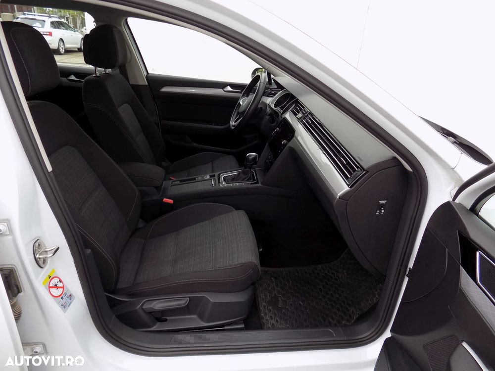 Volkswagen Passat 2.0 TDI SCR DSG Business - 23