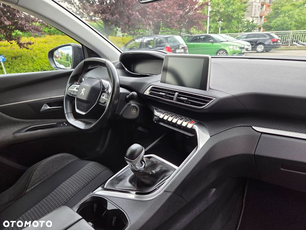 Peugeot 3008 1.6 HDi Active - 11