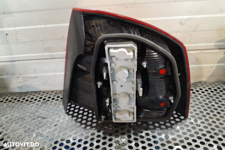 Lampa / Tripla stop stanga pe aripa 1Z5945095B / 1Z5945111B 1Z5945095 - 2