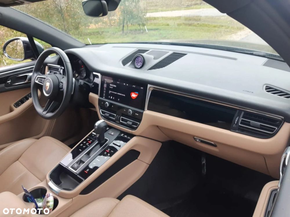 Porsche Macan - 12