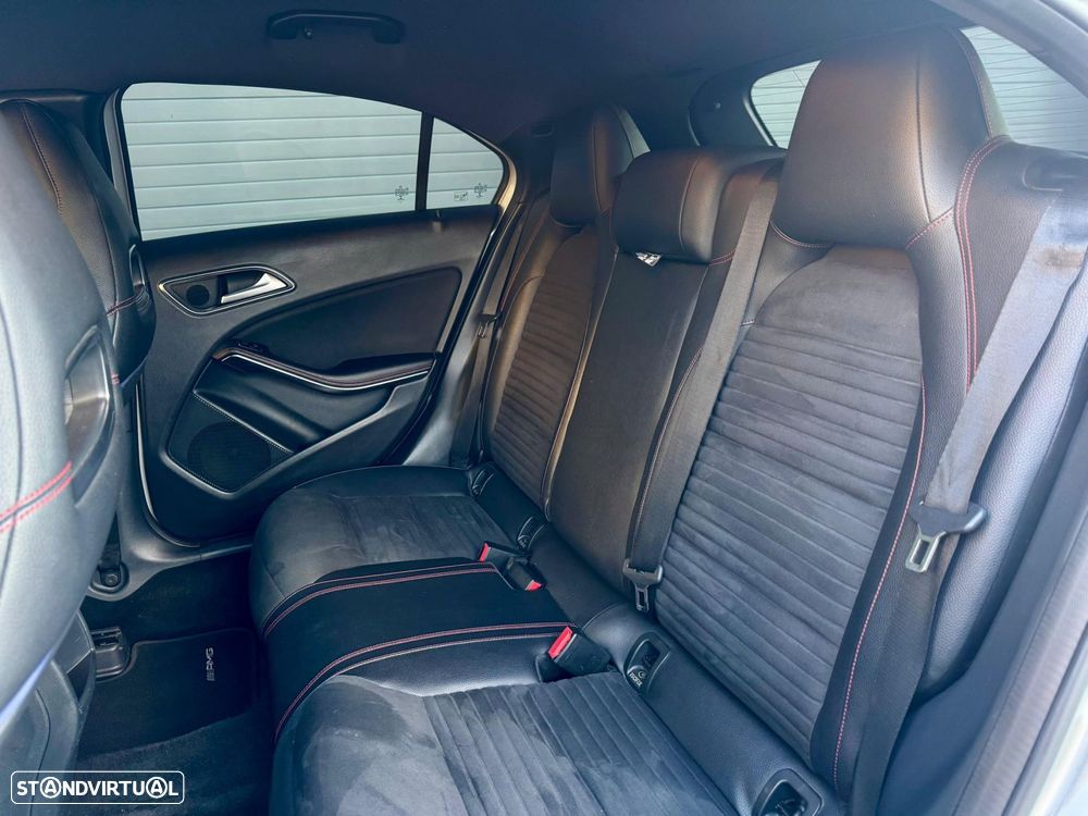 Mercedes-Benz A 180 d AMG Line - 11