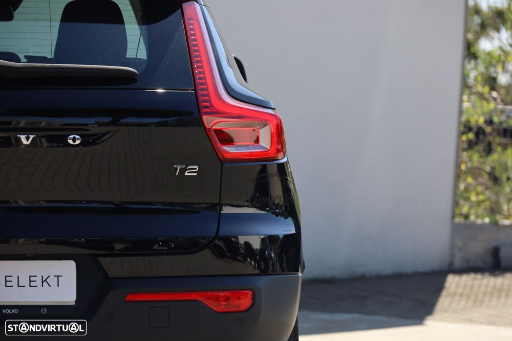 Volvo XC 40 1.5 T2 Momentum Core - 24