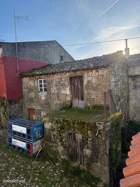 Casa de Aldeia com Grande Potencial – Folgosinho - Grande imagem: 2/12