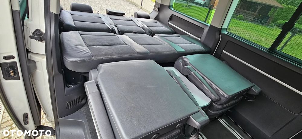 Volkswagen Multivan - 21