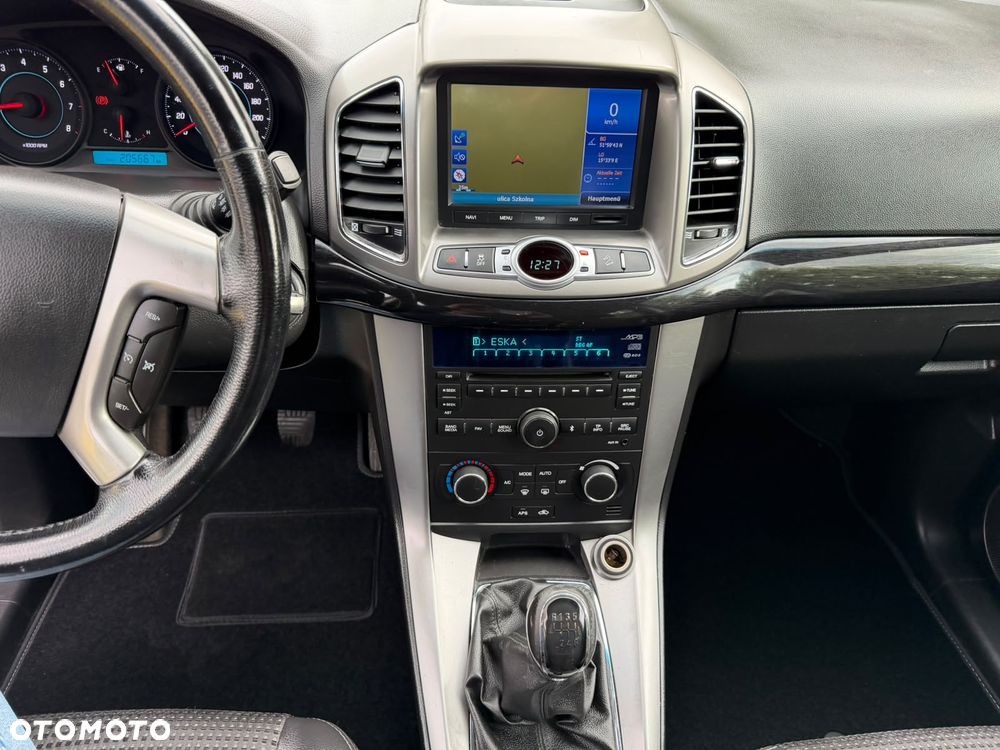 Chevrolet Captiva - 21