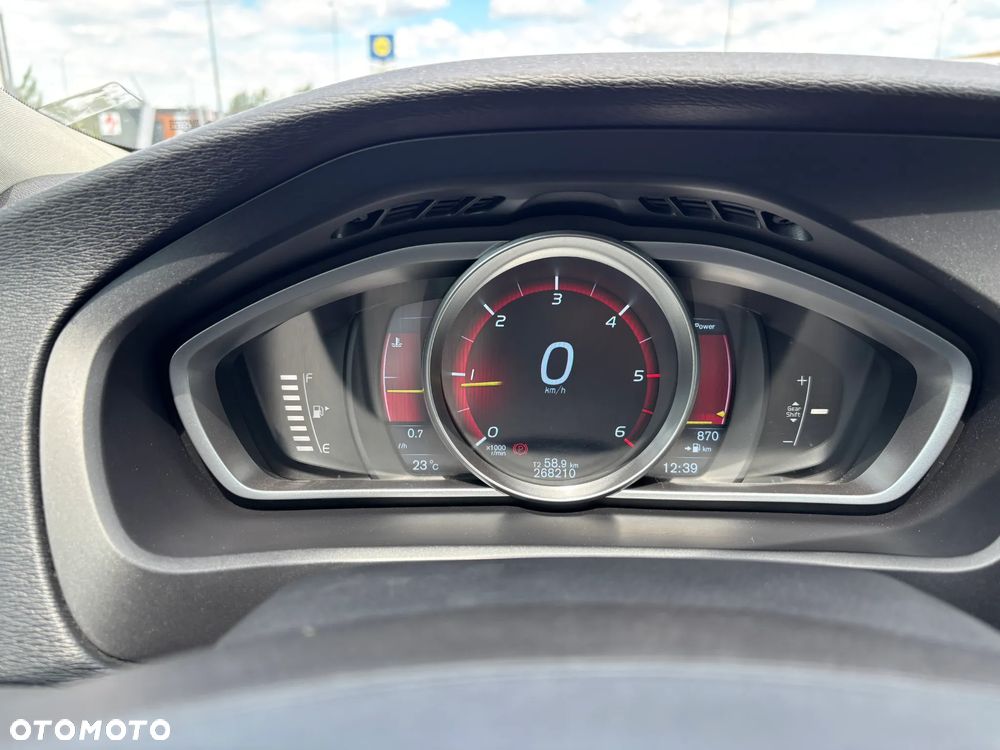 Volvo V40 D2 Kinetic - 22