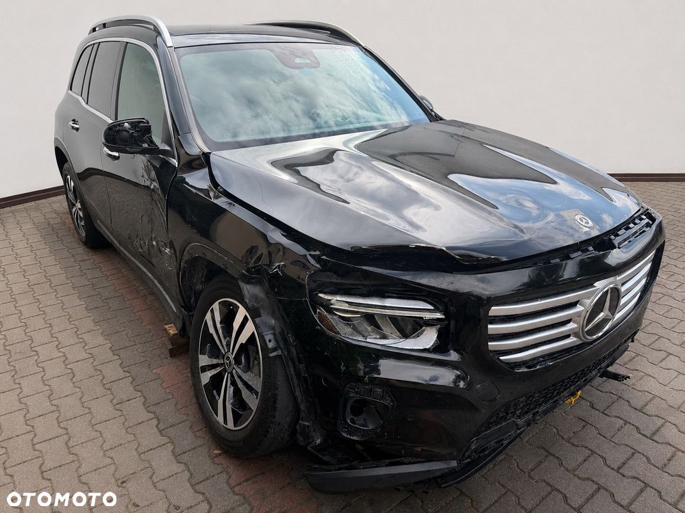 Mercedes-Benz GLB - 1