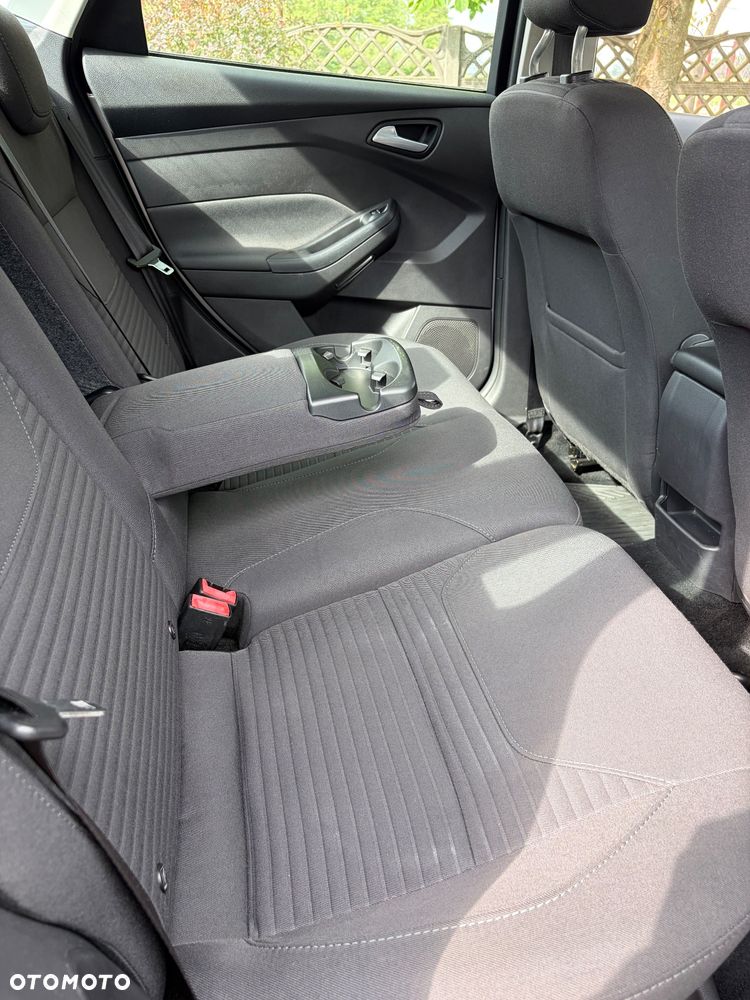 Ford Focus 2.0 TDCi Titanium ASS - 19