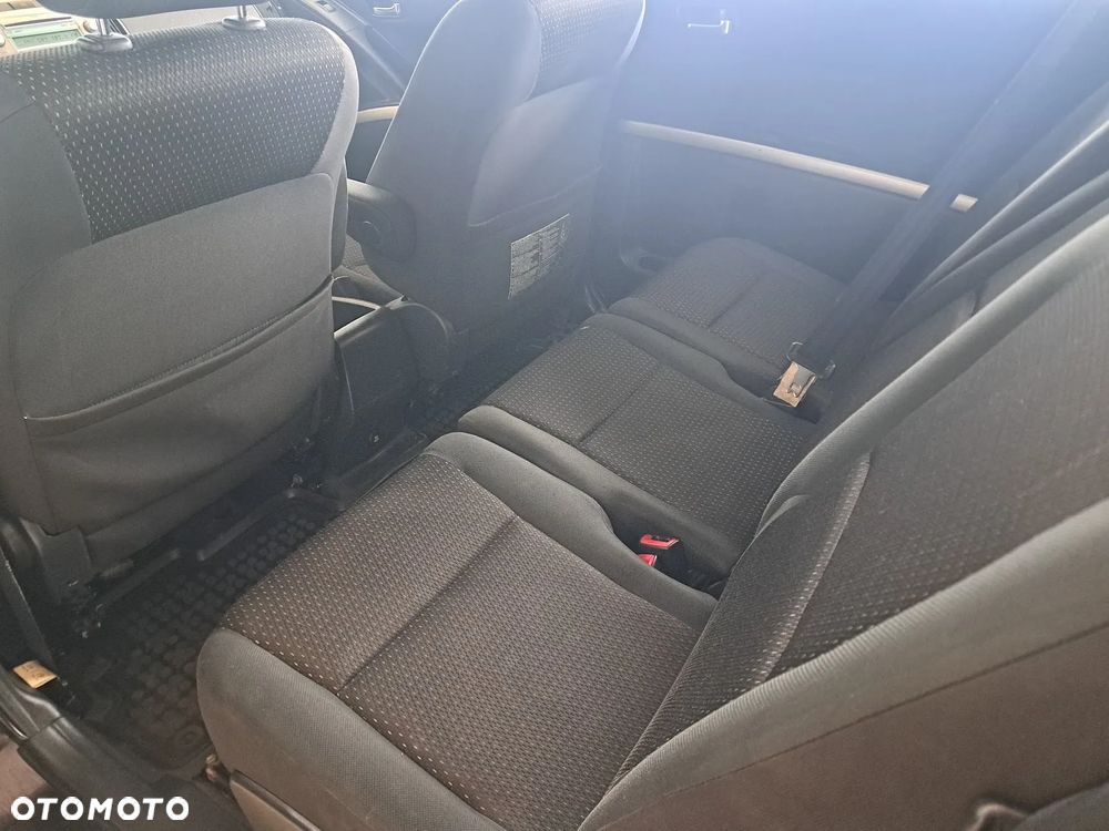 Toyota Corolla Verso 1.6 Premium - 16