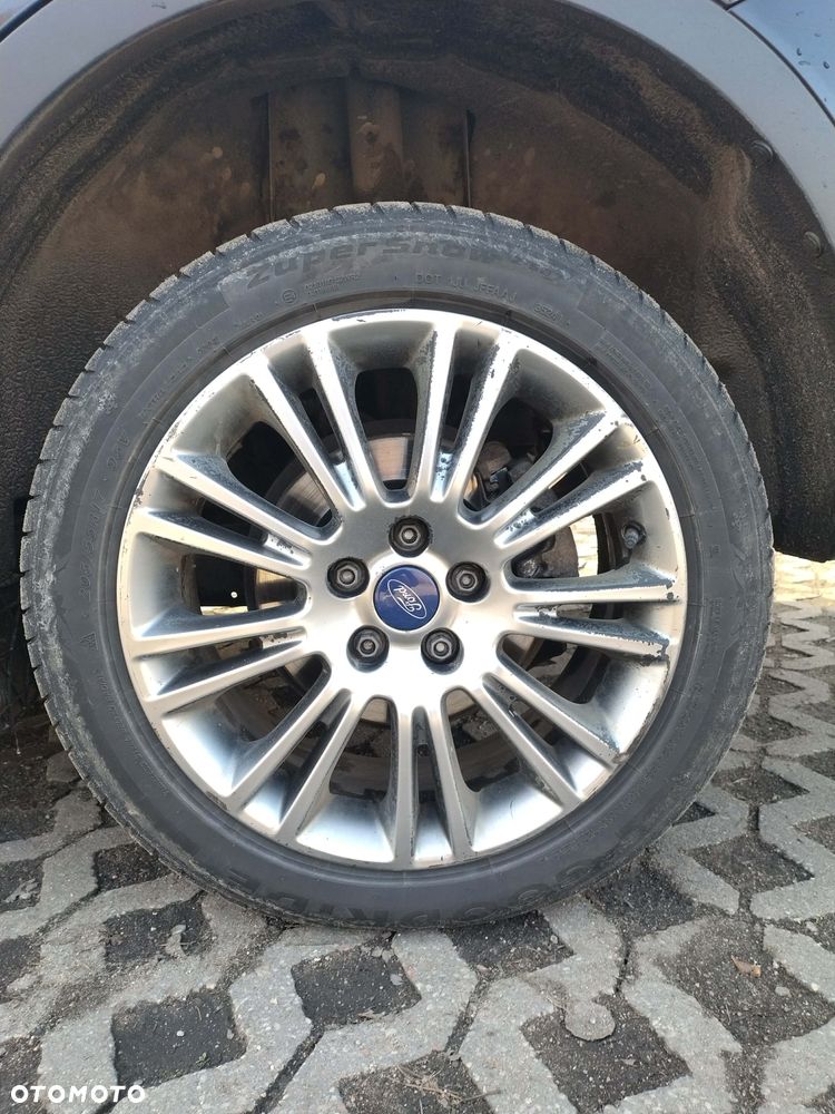 Ford Kuga 2.0 TDCi Titanium FWD - 28