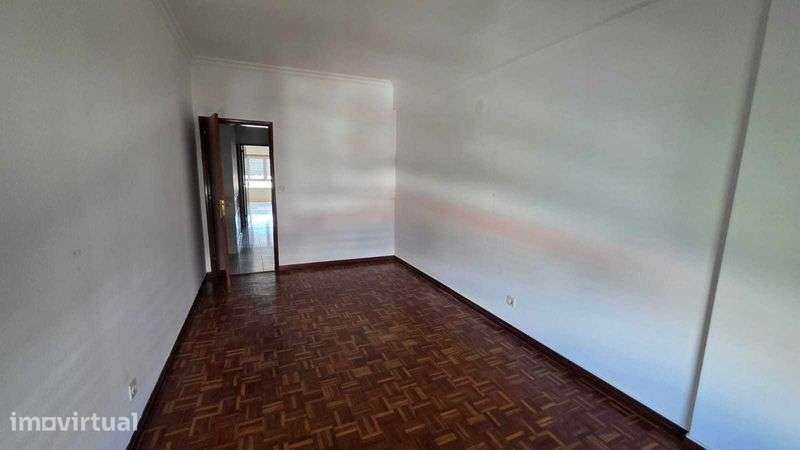 T2 Povoa santa Iria , Q.Piedade - Grande imagem: 5/10