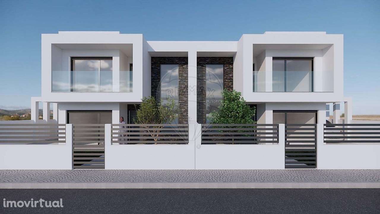 Moradia T4 para venda - Grande imagem: 2/11