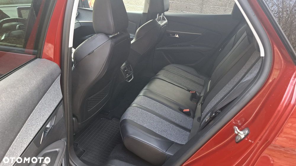 Peugeot 3008 PureTech 130 Stop & Start GPF Allure - 13