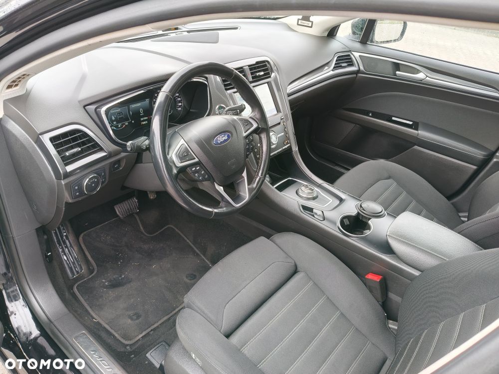 Ford Mondeo - 8