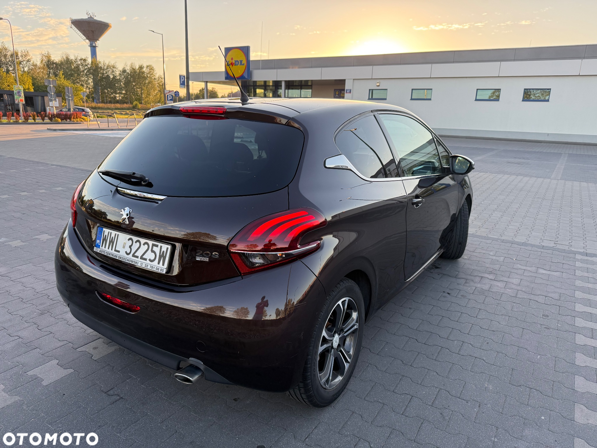 Peugeot 208 - 4