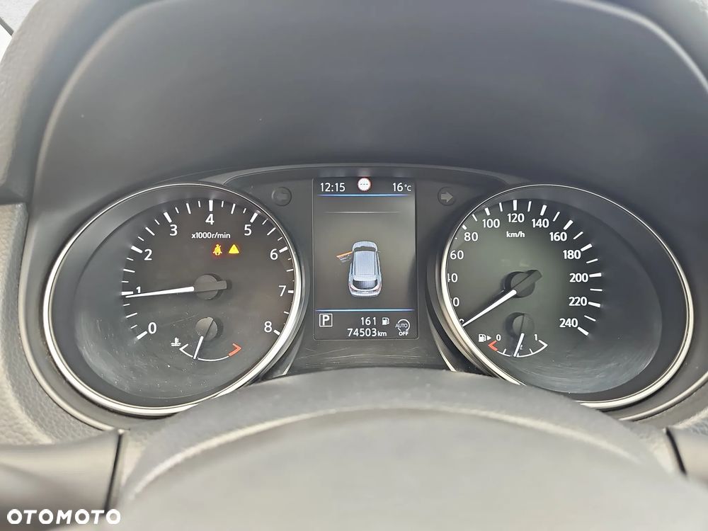 Nissan Qashqai 1.3 DIG-T N-Connecta DCT - 17
