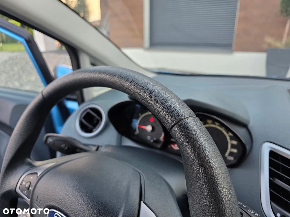 Ford Fiesta 1.25 Trend - 30