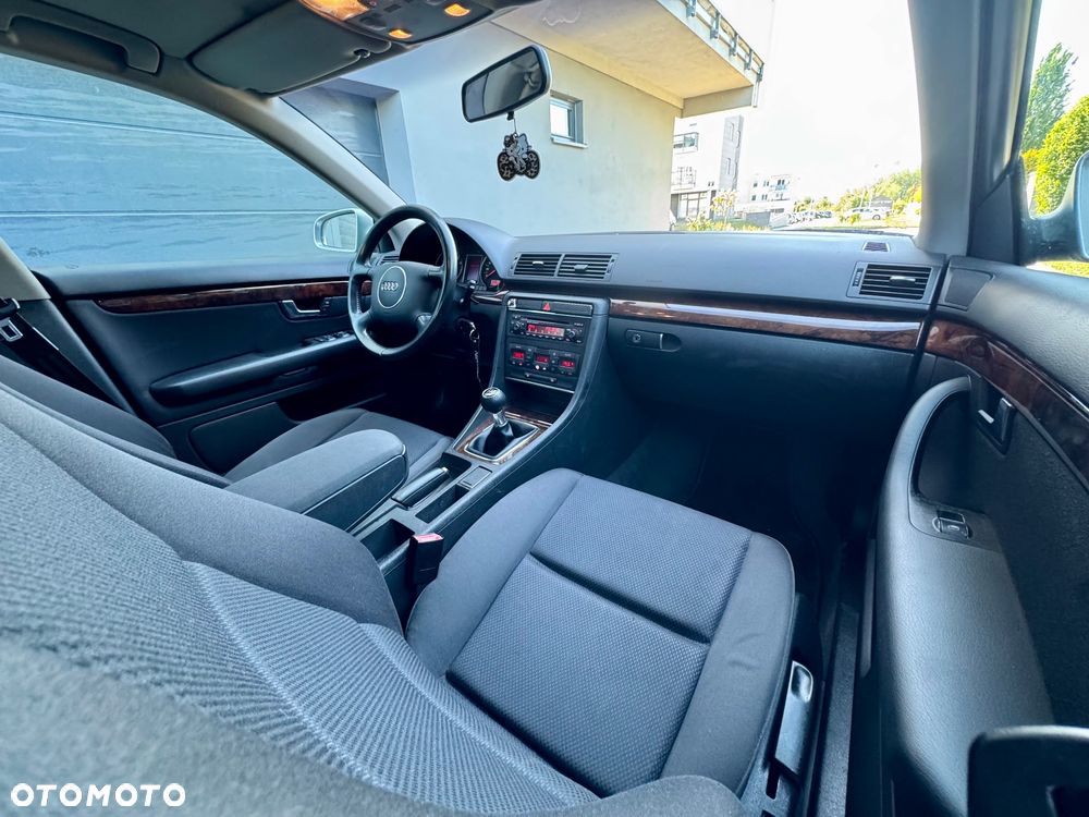 Audi A4 Avant - 9