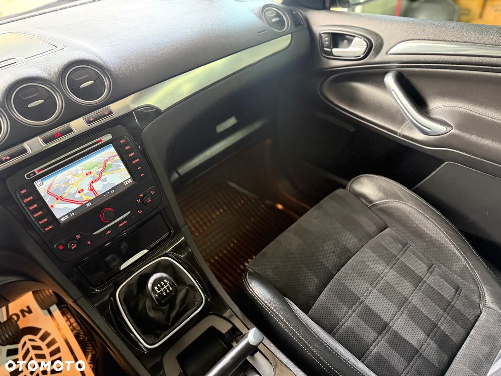 Ford Galaxy 2.0 TDCi Titanium - 29