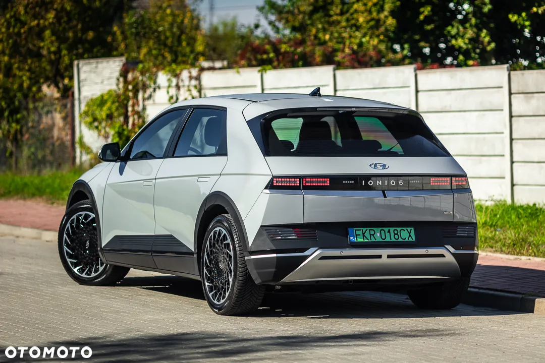 Hyundai IONIQ 5 72,6 kWh 4WD Dynamiq - 18