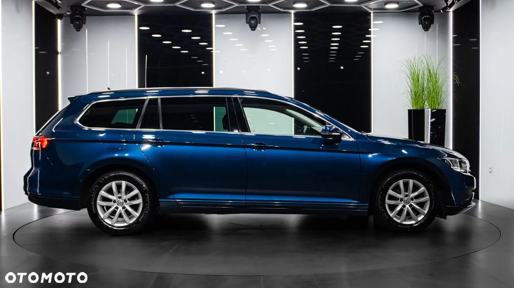Volkswagen Passat Variant 1.5 TSI EVO Business - 8