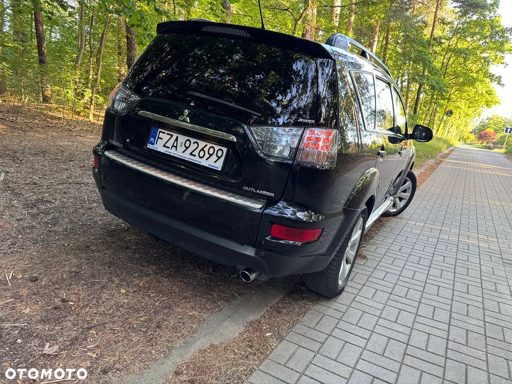 Mitsubishi Outlander 2.4 4WD CVT Intense - 10