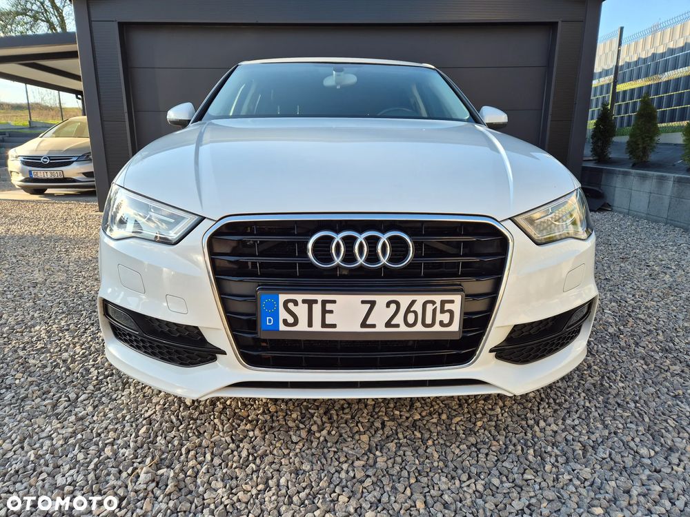 Audi A3 Limousine 1.4 TFSI cylinder on demand ultra S line Sportpaket - 2