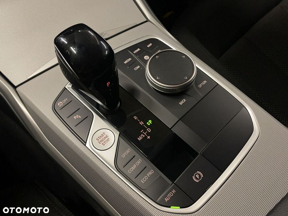 BMW Seria 3 - 36
