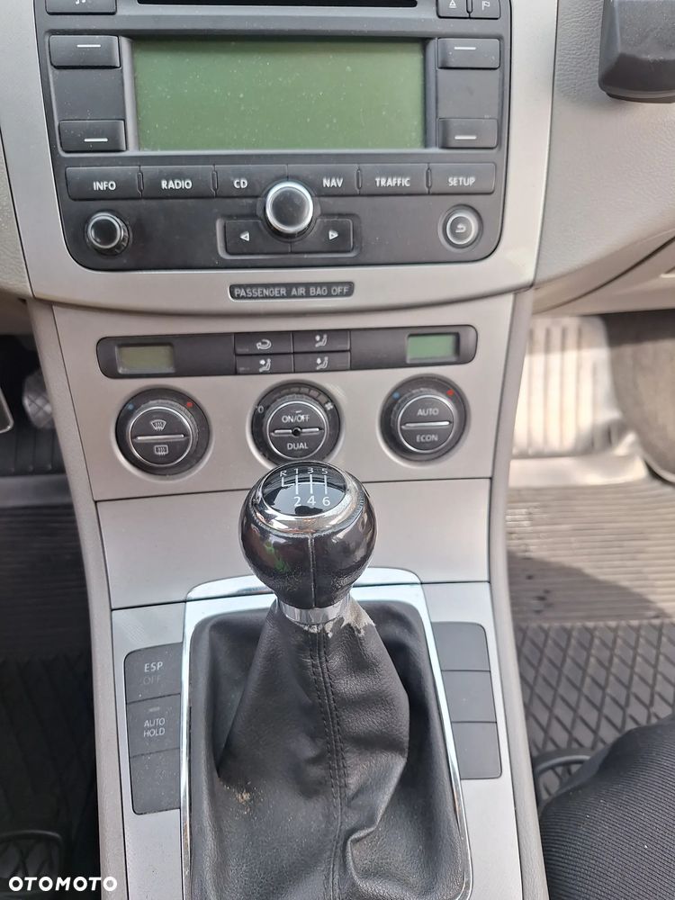 Volkswagen Passat 2.0 TDI DPF Comfortline Family - 7