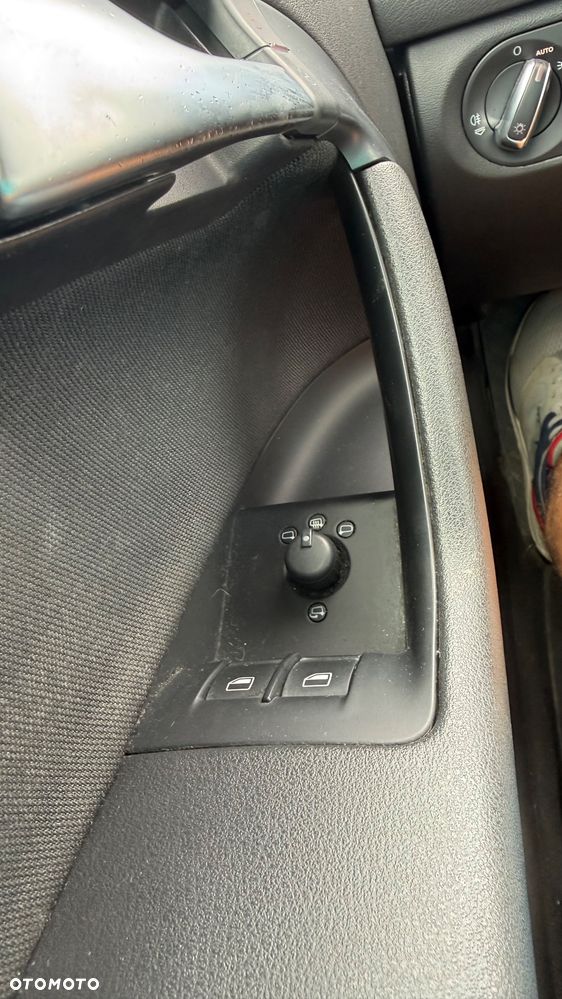 Audi A3 3-drzwiowe 1.6 Ambiente S tronic - 10