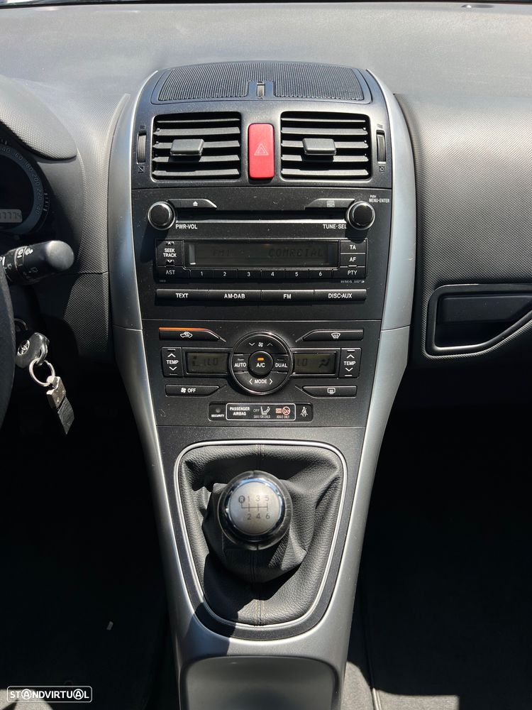 Toyota Auris 1.4 D-4D DPF - 17