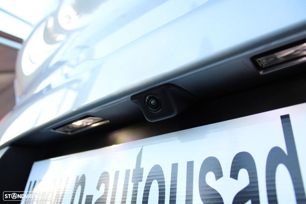 Citroën C4 X PureTech 130 Stop&Start EAT8 PLUS - 8