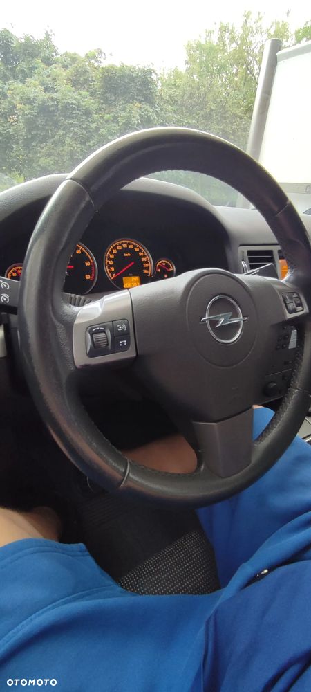 Opel Vectra 1.9 CDTI - 15
