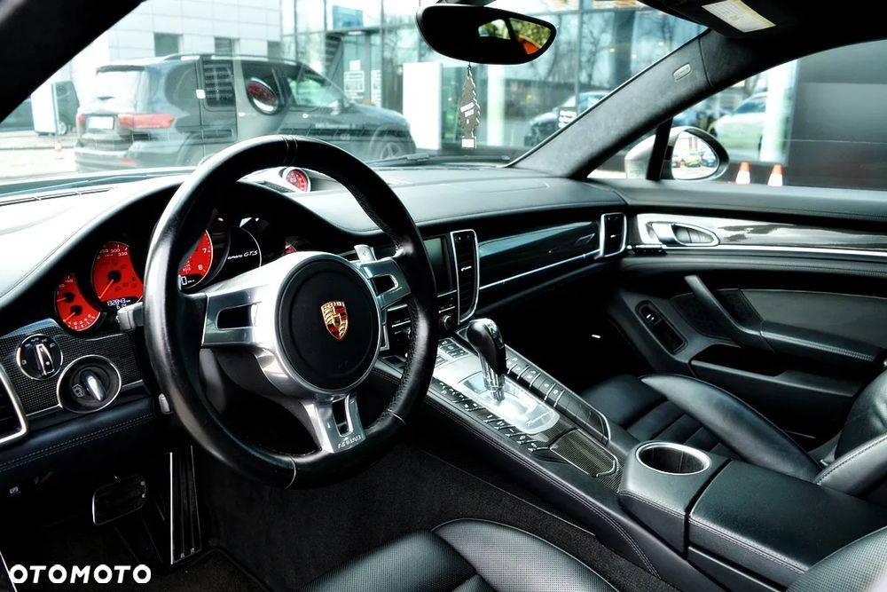 Porsche Panamera GTS - 10